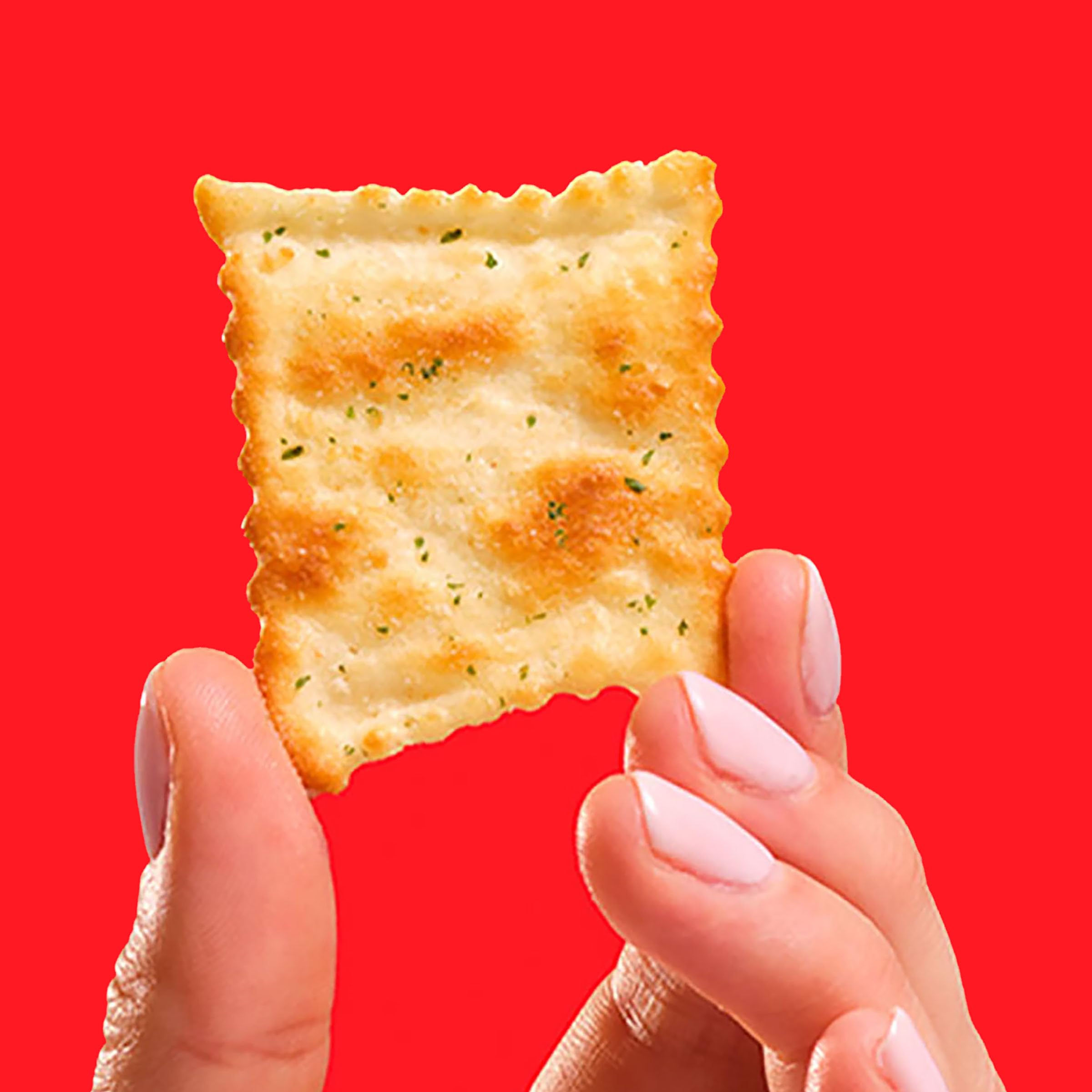 RITZ Toasted Chips Sour Cream and Onion Crackers, Lunch Snacks, 10-1.0 oz Snack Packs - Image 7